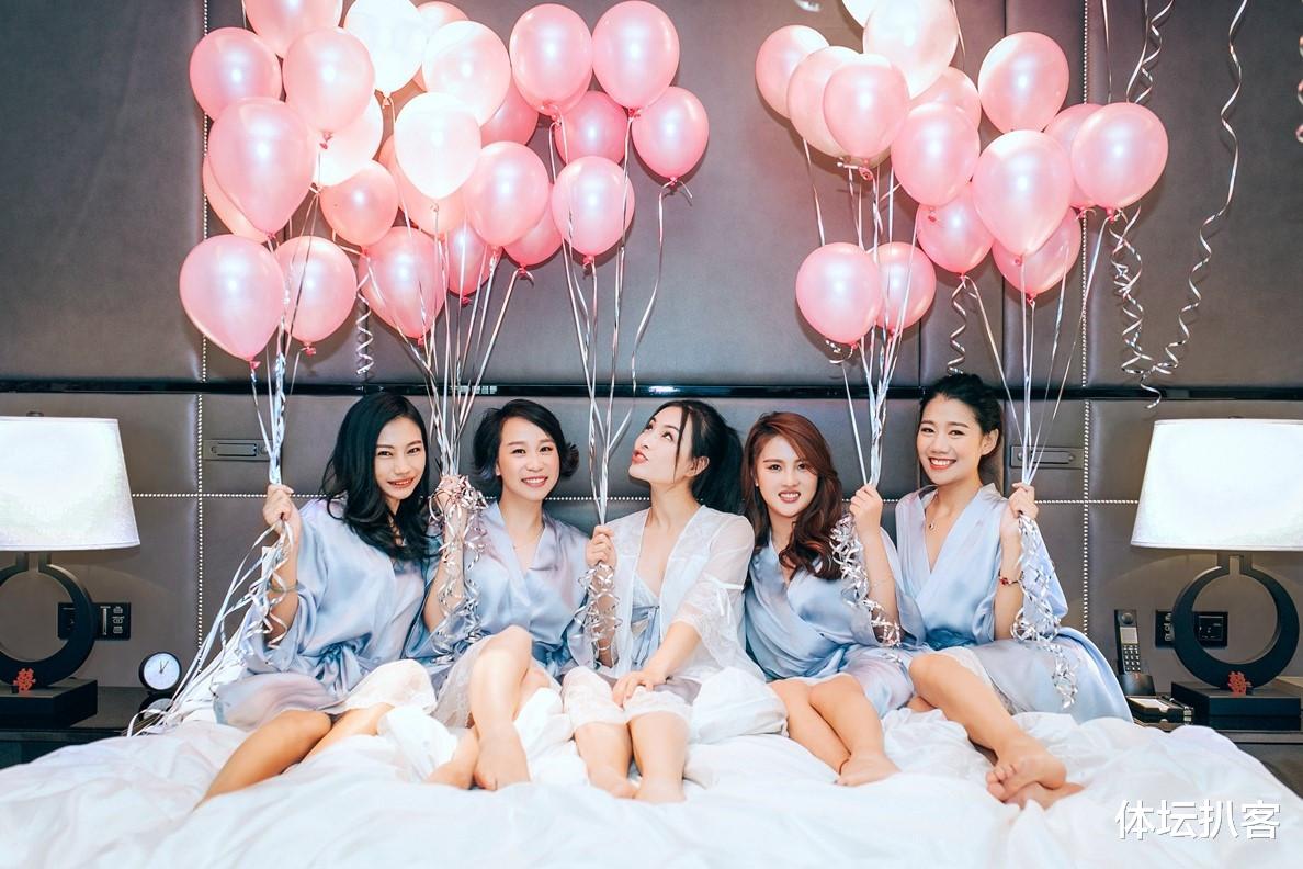 吴敏霞|恭喜吴敏霞！二胎将出生，与老公击掌庆祝，豪宅重装迎接一家四口