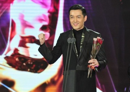 胡歌|同样被表白,胡歌尴尬不已,李健用五个字就让对方无言以对