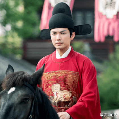 霍思燕|37岁张翰仍演古偶，钟汉良被指“后继有人”，网友：帅也有错？