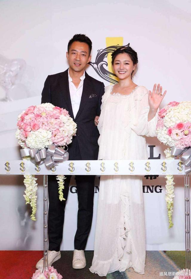 大S|汪小菲酒店摆放大S照片，入住客人可获大S签名照，这一招暗藏寓意