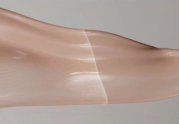 西装 为什么女性消费者钟爱阿玛尼的西装和彩妆