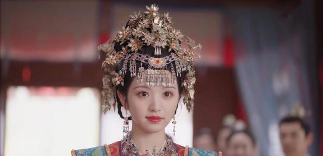 田曦薇|看《长月烬明》再看《田耕记》,白鹿和田曦薇,一个赢麻一个输麻