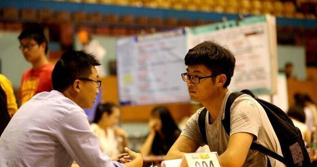 招聘|人社部发布通知，事业单位招聘门槛降低，职校生或将迎来“春天”