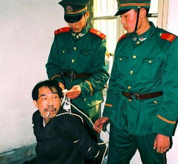 法子英|女魔头劳荣枝,给予法子英知性式满足,法子英也是可怜人