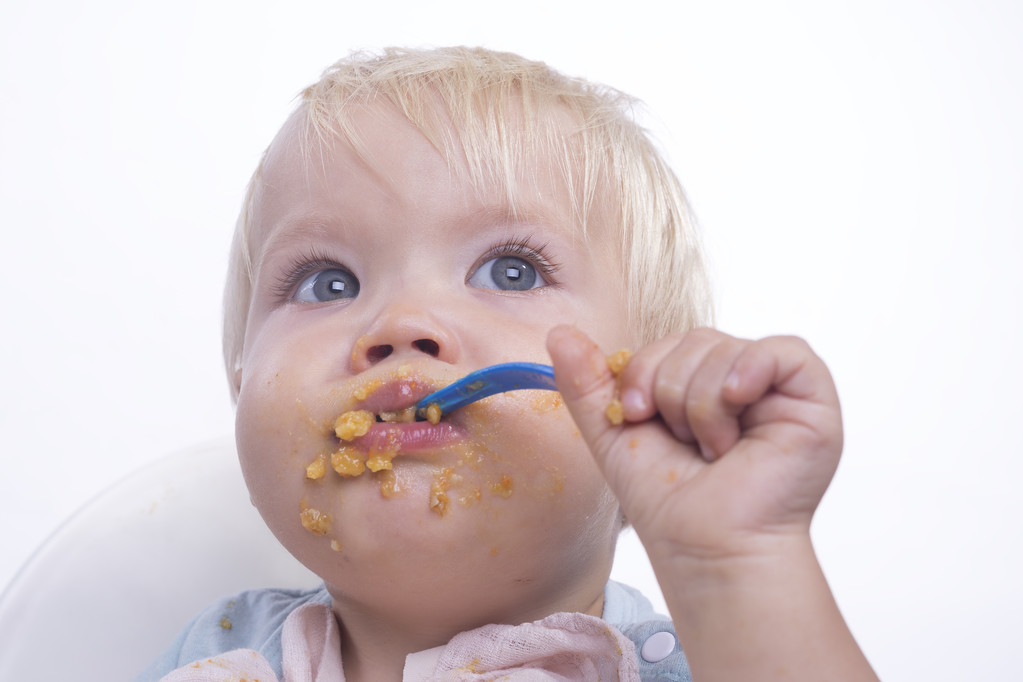 |张文宏:每天吃两个鸡蛋减少重症!家有孩子饮食注意“三多三少”