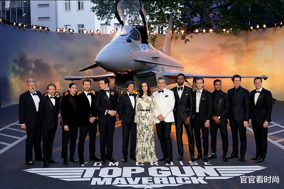 汤姆·克鲁斯|汤姆·克鲁斯被赞“迷人”的完美绅士:手牵英国王妃,彰显风度