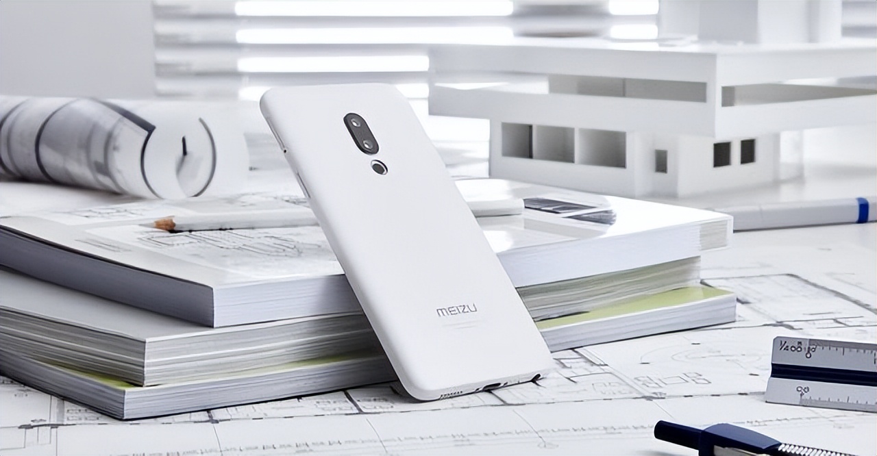 安卓|拿捏到位!魅族历代产品屡获消费者青睐,“黄章式”的打磨成关键