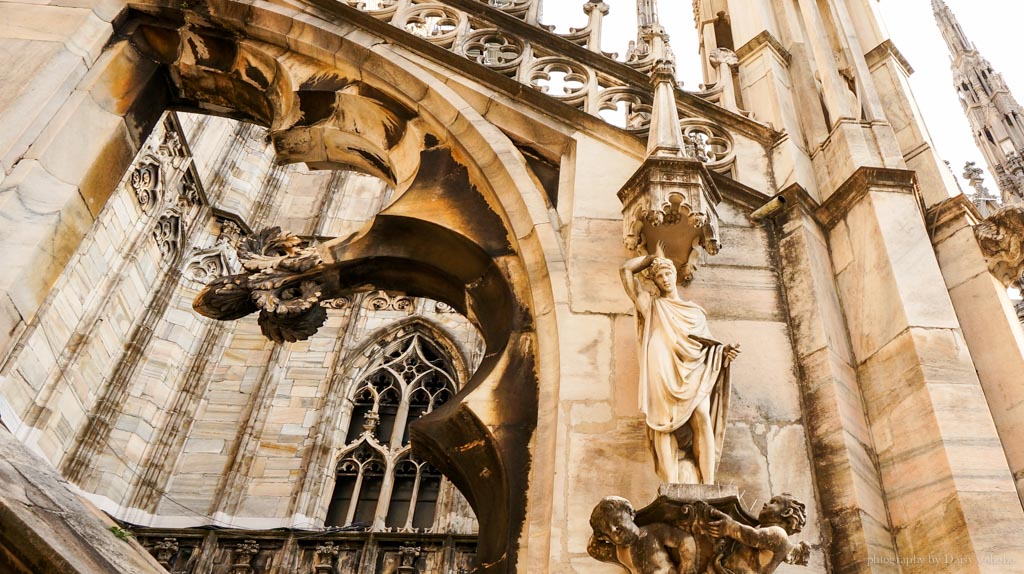 米兰大教堂|米兰大教堂、艾曼纽二世拱廊，中世纪巧夺天工的旷世巨作！
