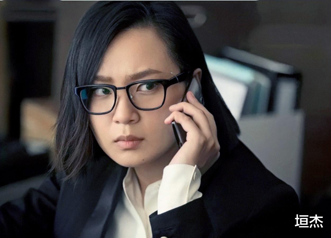 周笔畅|17年后再看周笔畅,从爆红到跌落低谷,她是如何翻身的?