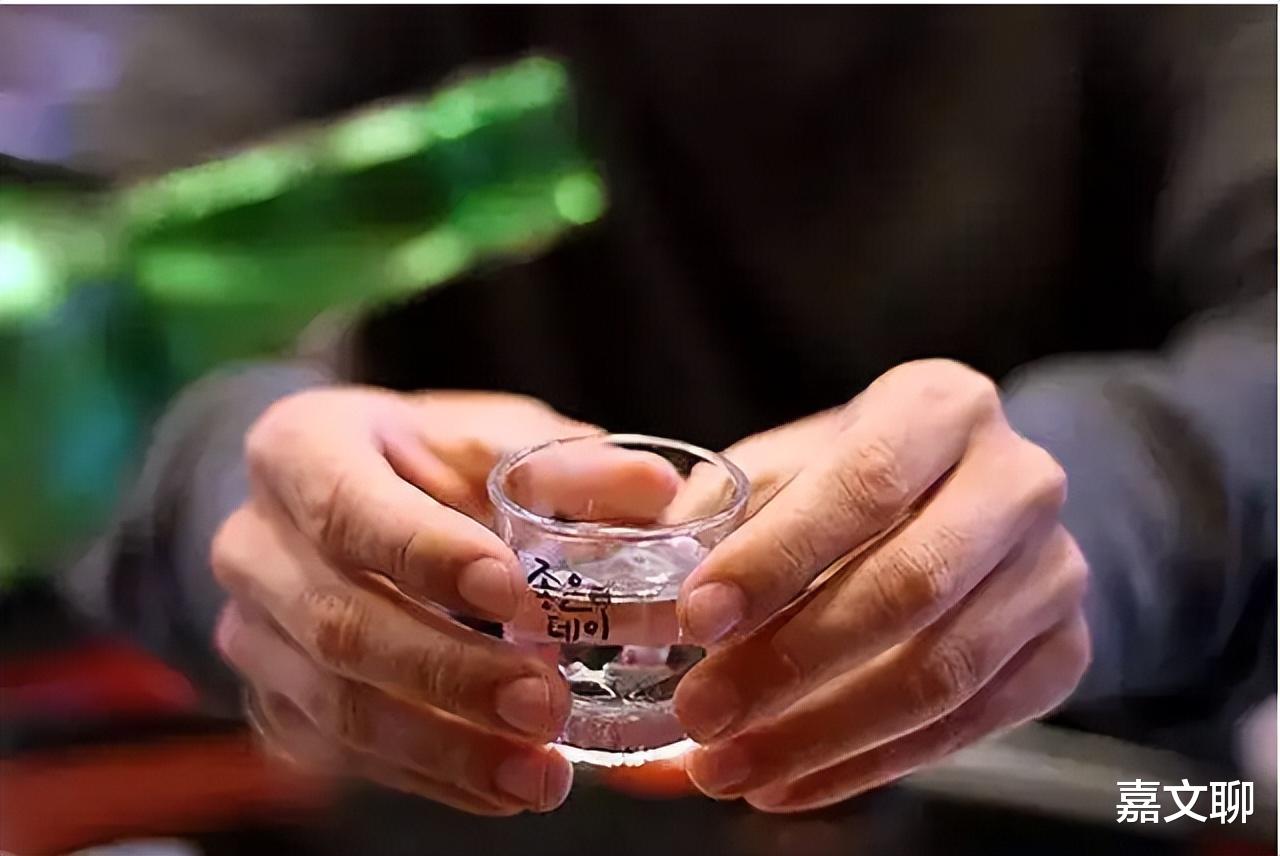 刮目相看|轮到你敬酒时，不会说场面话？这3句万能话术，别人对你刮目相看