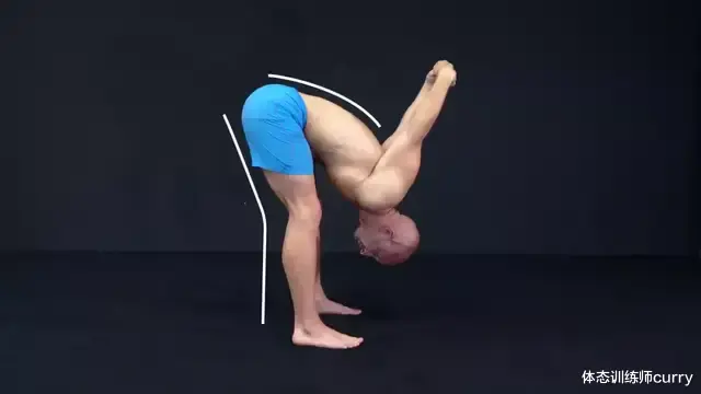 教练|44岁富婆与教练“玩托举”,这画面是不付费就能看的?