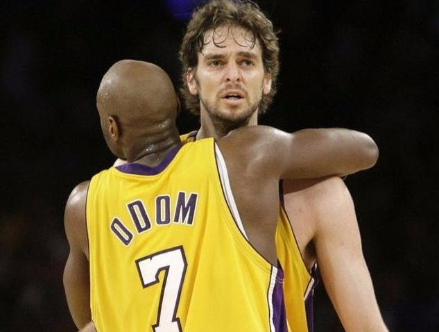 为什么nba主席阻止科比保罗抱团,却允许詹姆斯抱团?真相来了