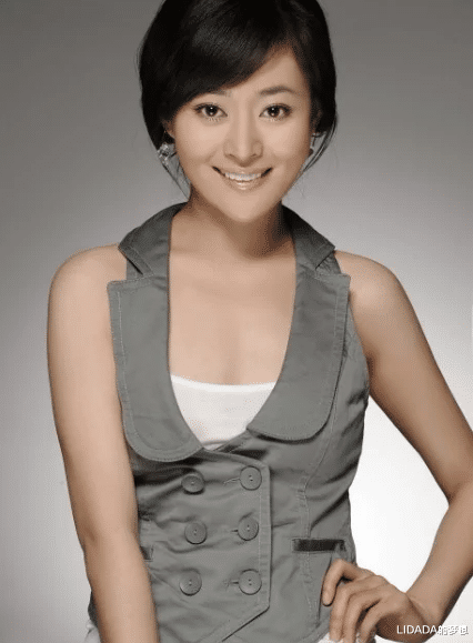 齐奎|知名演员国丽娜：嫁初恋老公齐奎，恩爱二十多年生两子，幸福美满