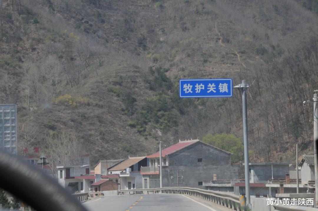 秦岭|秦岭商於古道上的小镇，一路风光旖旎如画，2元美食让人惊艳