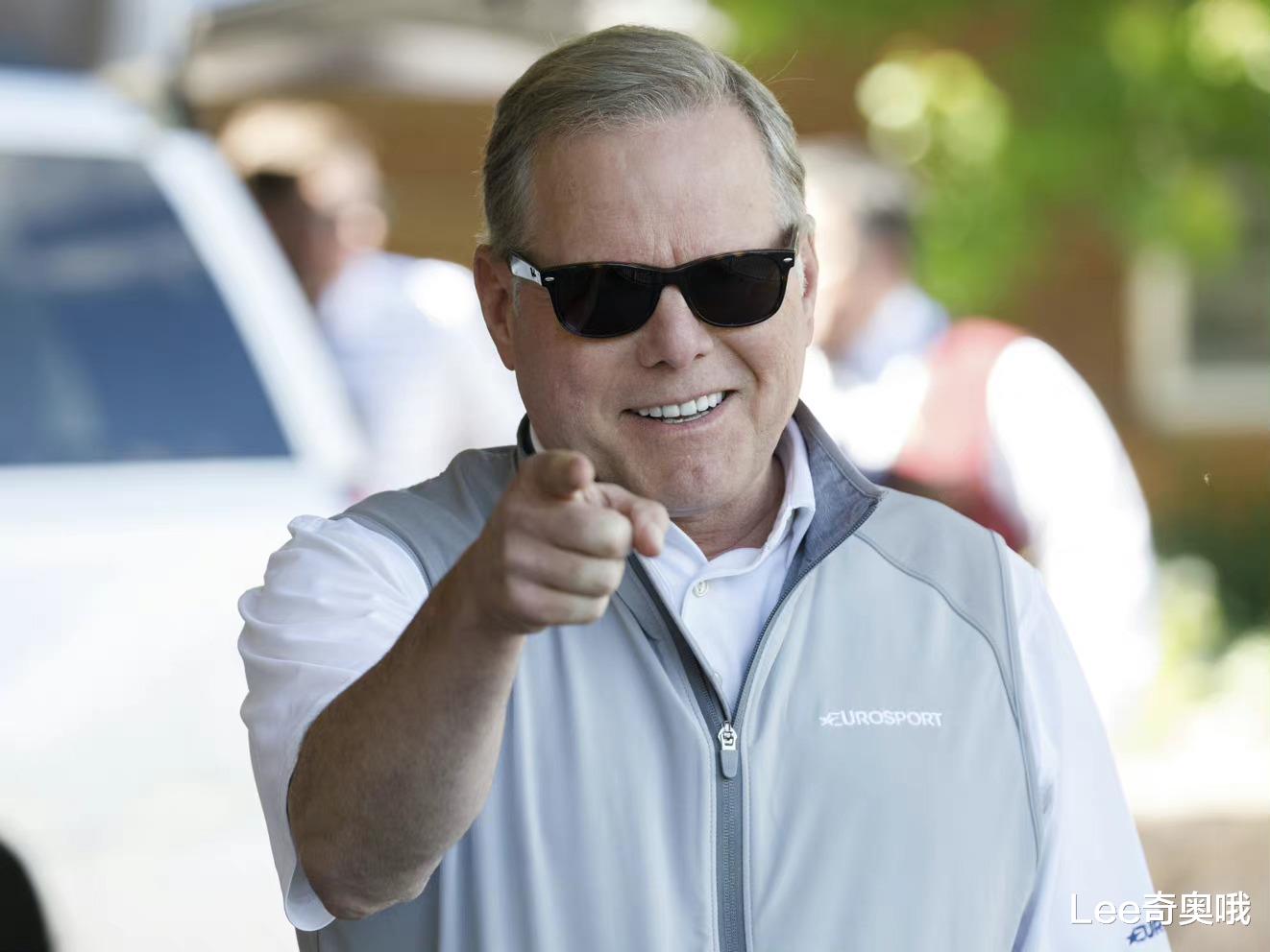 华纳|华纳将搁置DC新片《蝙蝠少女》 不再发行 9000万美元打水漂