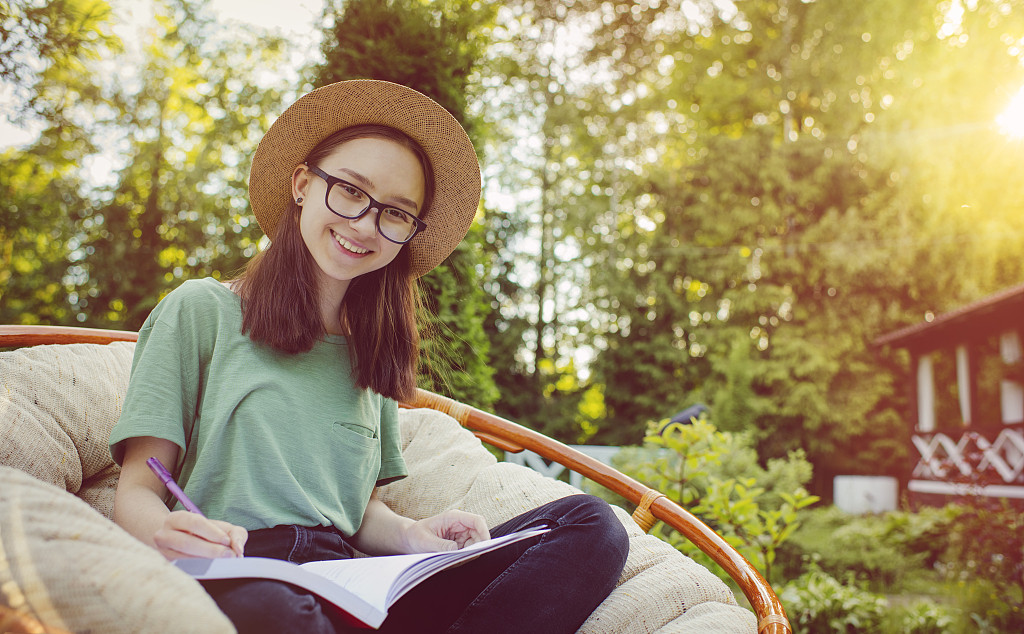 饮食|近视也分轻重程度，快来看看你属于哪一档！