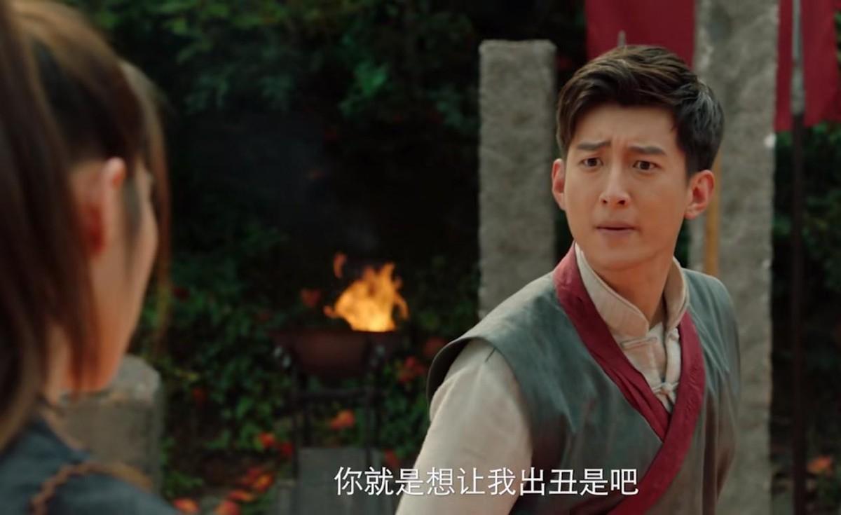 钱小豪|满屏一星，60岁钱小豪拍的烂片，被观众痛骂：直接露肉就行了