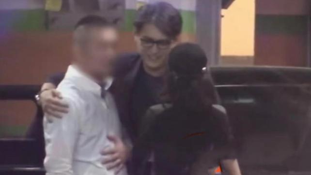 靳东|?章子怡和靳东深夜聚会，独处车中密谈将司机赶下车，举止引起争议