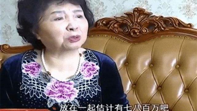 2010年,60岁大妈艰难产下双胞胎,11年后直言:有来生我不会再要