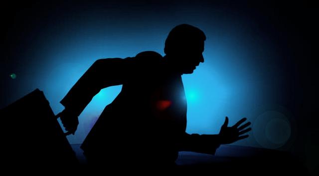 婚姻|男人过剩，女人过剩，学历过剩：2022年，一个什么都过剩的时代