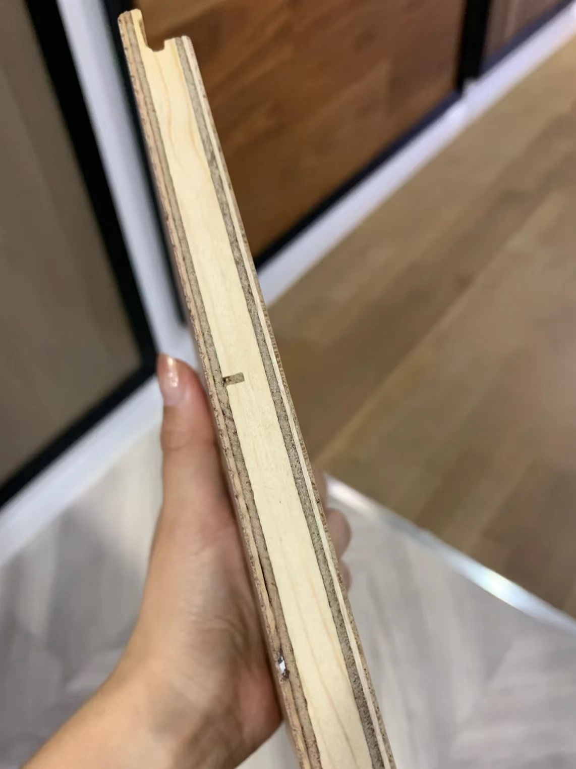 家中装修地板怎么选?记住这7点,不光为了省钱,更为了住着舒服