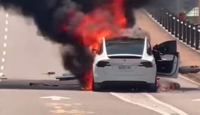 林志颖|林志颖突发车祸!车身瞬间起火燃烧,被拉出时满脸鲜血无法说话