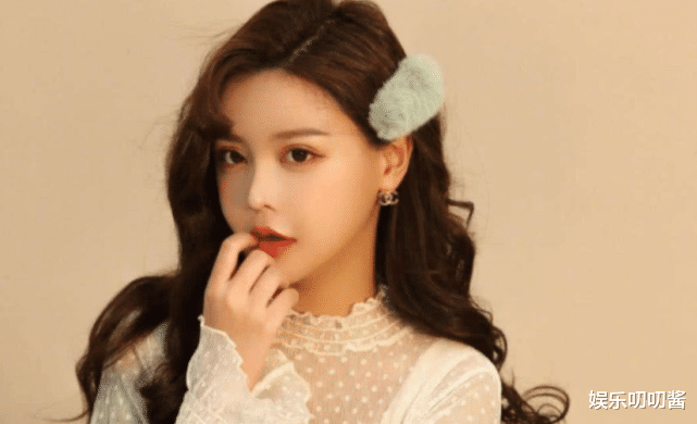 韩安冉|韩妈妈爱女心切，称韩安冉每月治疗费4w，自掏腰包要找最好的医生