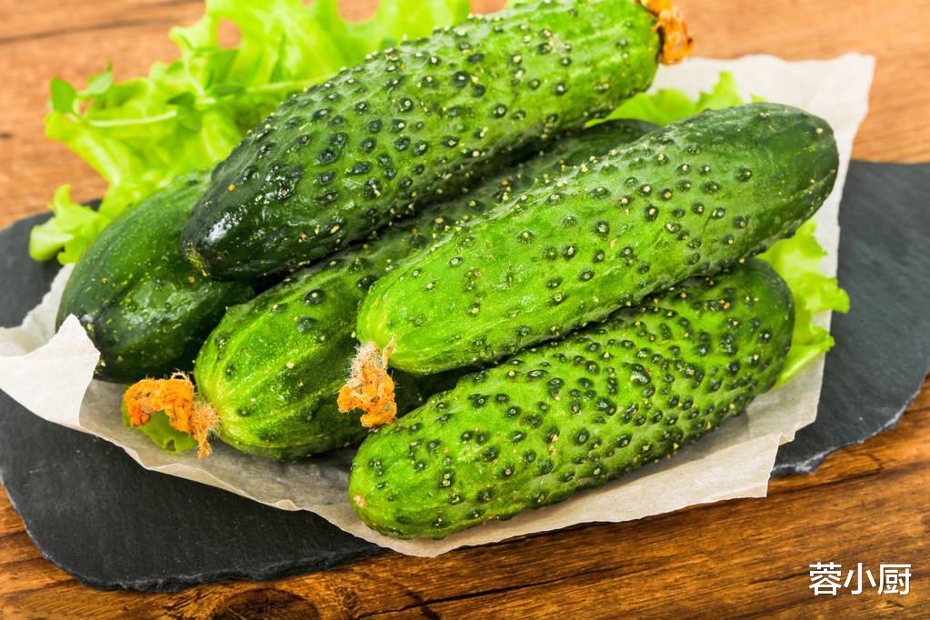 “夏天多吃瓜，中药不用抓”，这8种瓜要常吃，解暑补水安稳度夏