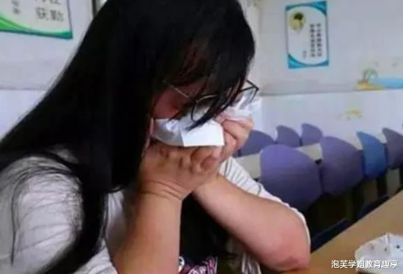 袋鼠|“袋鼠一族”逐渐普及，外人眼里是上进的学生，家长却有苦难言