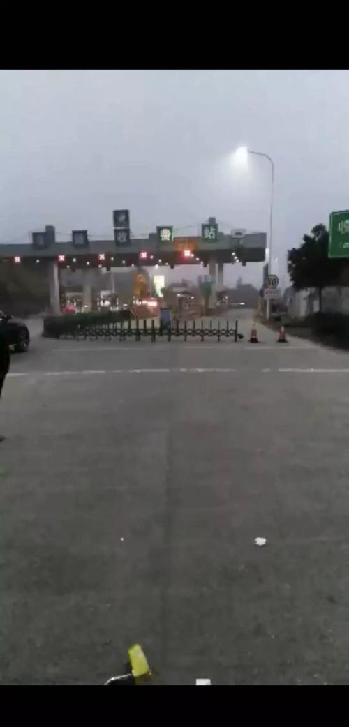 湖南岳阳,当天22点39分,李某驾车从岳阳开往长沙