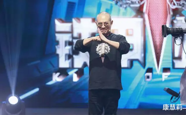 李连杰|年轻时帅气英俊，老了却丑得千奇百怪，这8位男星一个比一个可惜