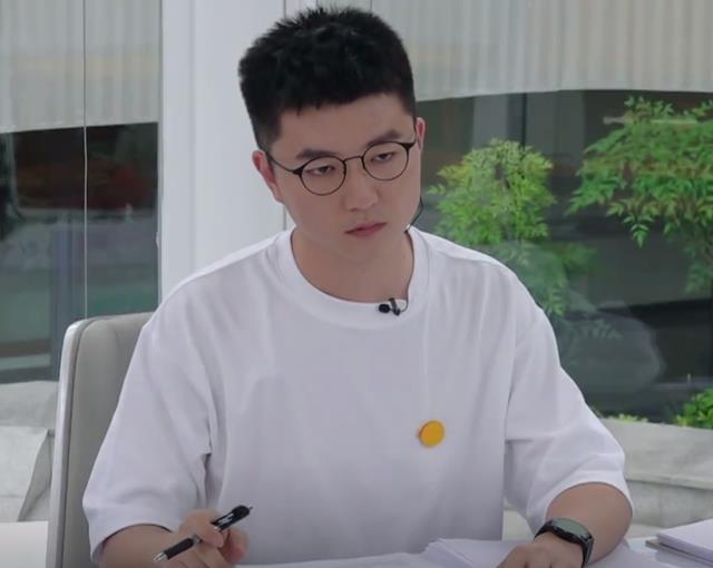 汪涵|汪涵何炅力挺,《100道光芒》持续热播,这才是当下最需要的综艺