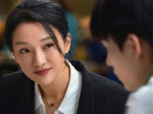 李冰冰|拼命奋斗半辈子,年近50岁换来一身病,李冰冰悔了吗?