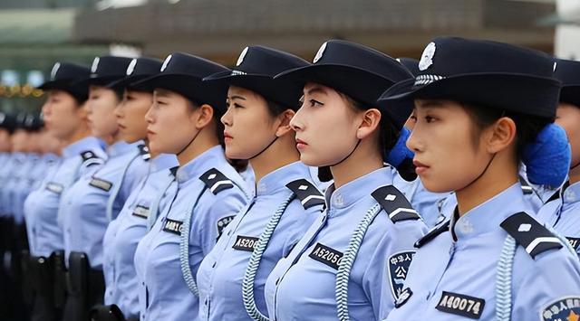 连衣裙|“清华博士考协警”被证伪，媒体错漏百出，就业不容乐观