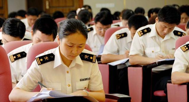 |公务员“搞副业”会被处罚？事实并非如此，这三项副业可以“搞”