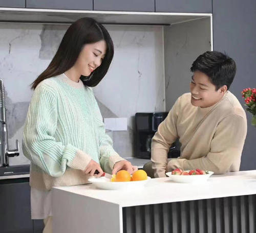 2000万豪宅，苏炳添乔迁新居！装修曝光：大气，6房4卫，有保姆房？？