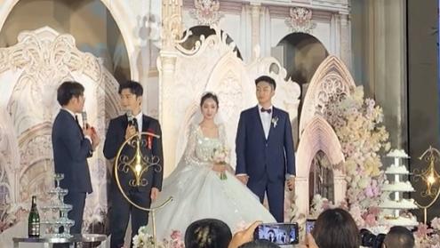 黄晓明|表弟结婚，黄晓明包百万红包，当主婚人被指“话太多，不专业”