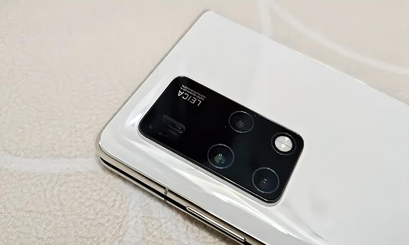 iPhone 14 Pro|盘点各大国产手机品牌目前最贵的旗舰手机，这价格一般人买不起