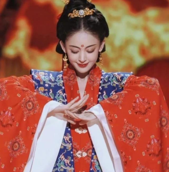 甄嬛传|《甄嬛传》蜀锦真的是这样吗?错把牵牛花当夕颜,真不配那双玉鞋