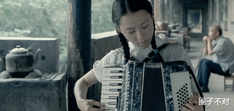 张静初|张静初火辣健身照曝光！因睡导演曾被封杀，今无戏可拍42岁没人爱