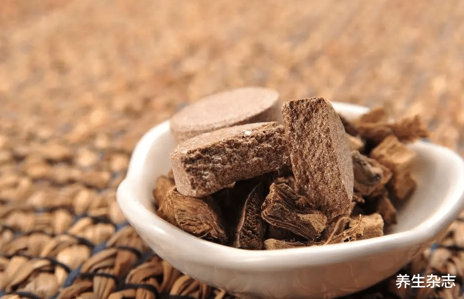 脾胃|82岁院士研究甲状腺50年,提醒:3种食物,堪称结节“催化剂”,早戒掉