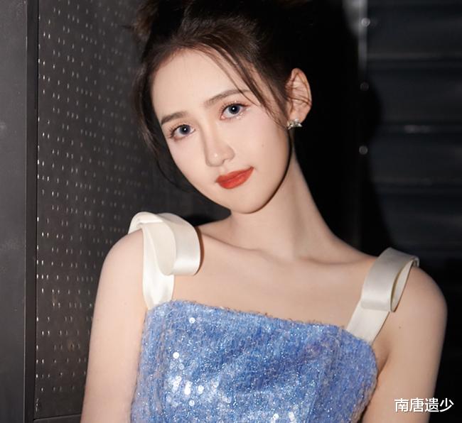 芒果台|继“四小花”之后，芒果台又捧出“双子星”，跨年主持阵容已明朗