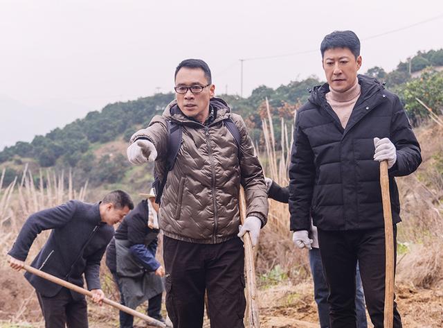 于震|于震罕见出演农村剧，首演村长角色，合作知名笑星潘长江