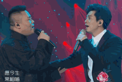 岳云鹏|岳云鹏终于报了“牵手不成”之仇！李健尴尬至极：又孩子气了？