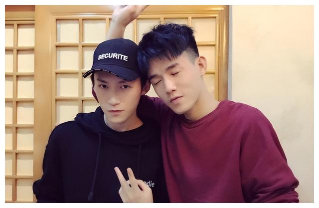 田曦薇|暴躁小花田曦薇:捆绑赵露思抢角李兰迪,飙脏话怒骂肖战黑粉