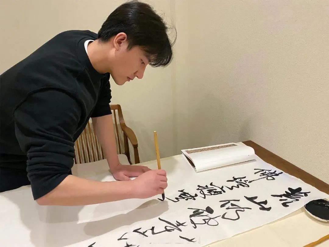 佘诗曼|曾被嘲花瓶的她,内娱已经高攀不起了