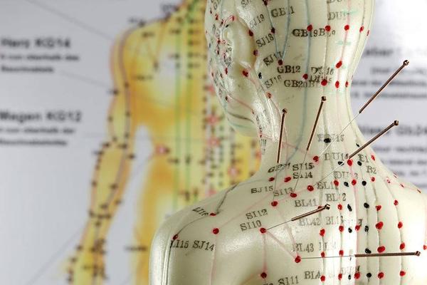 |多留意身上这4种表现,若你有,或许经络被堵塞了,及时调理