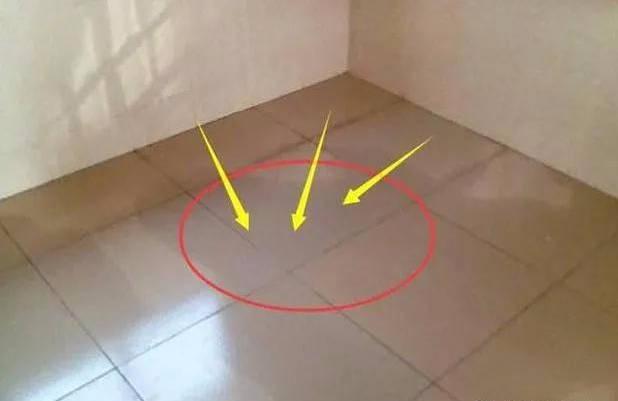 装修新房时,工人如果这样贴瓷砖,就算多给几百块工钱都值得!