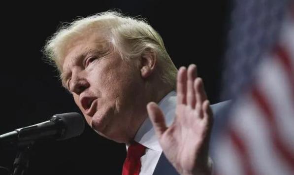 FBI|美国传重要风声！特朗普被“抄家”后，FBI办公室遭袭