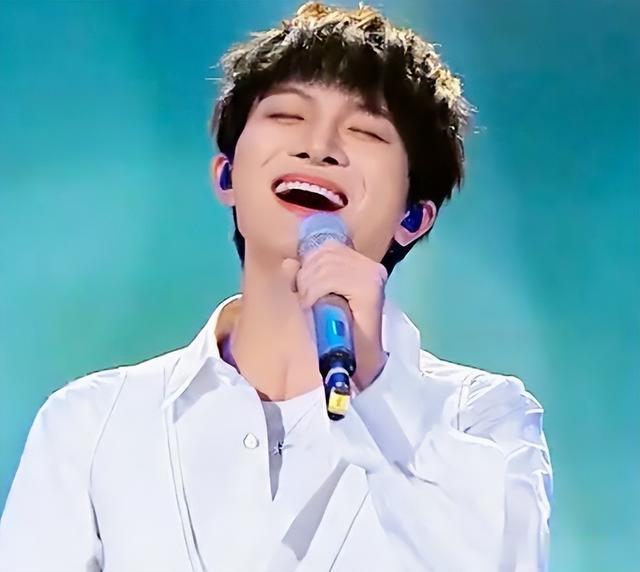 春晚|11台卫视春晚阵容比拼：江苏台实力唱将扎堆，周深王心凌抢手